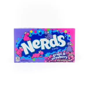 nerds grape and strawberry kaubonbons fruchtig süß traube erdbeere