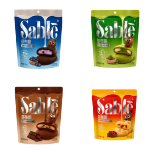 Sable Soft Center Cookies Blueberry Yogurt 24x50g – weiche Cookies mit fruchtigem Blaubeer- und cremigem Joghurtgeschmack im 24er-Karton.