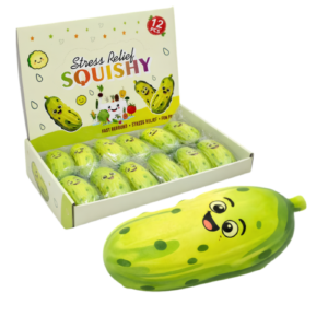Stress Relief Gurken Squishy 12Stk – grüne Anti-Stress-Spielzeuge in lustiger Gurkenform mit niedlichem Gesicht.